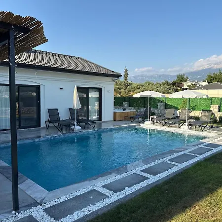 Private Pool With Jacuzzi & Garden * Girdev