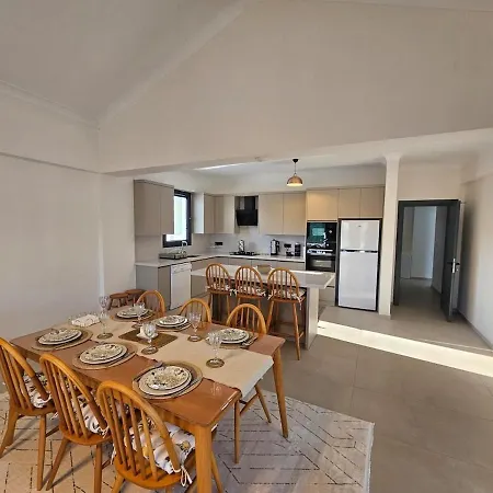 Private Pool With Jacuzzi & Garden Villa Girdev