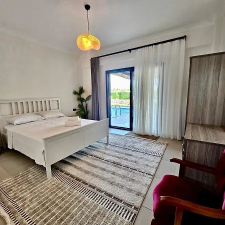 Villa Private Pool With Jacuzzi & Garden *