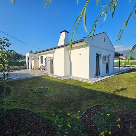 Private Pool With Jacuzzi & Garden * Girdev