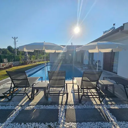 Private Pool With Jacuzzi & Garden * Girdev